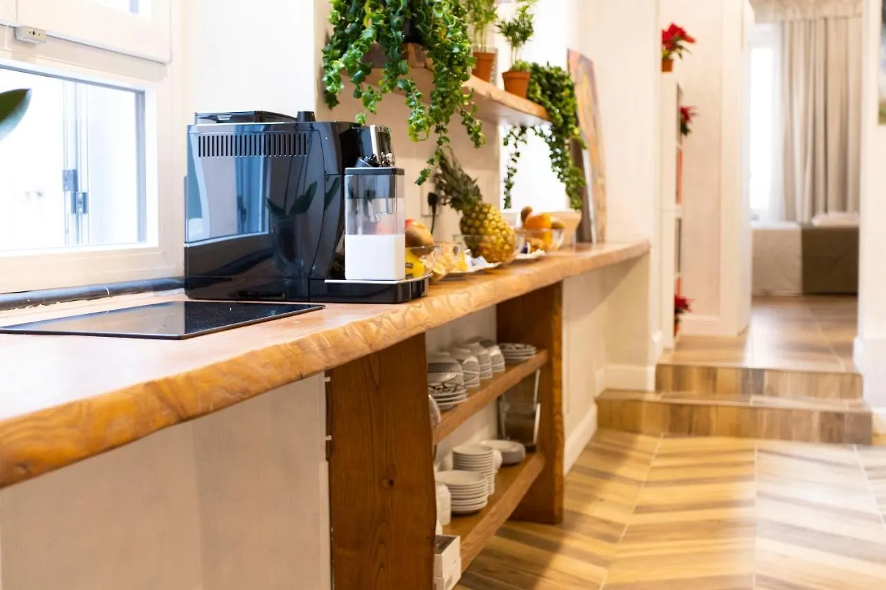Affittacamere B&B Palazzo Fracassini Roma Italia
