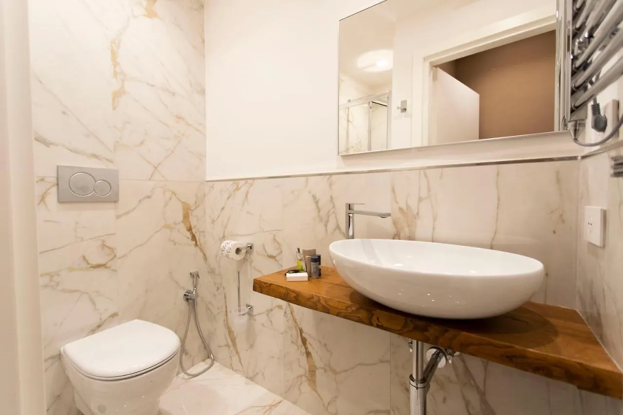 B&B Palazzo Fracassini Roma Italia